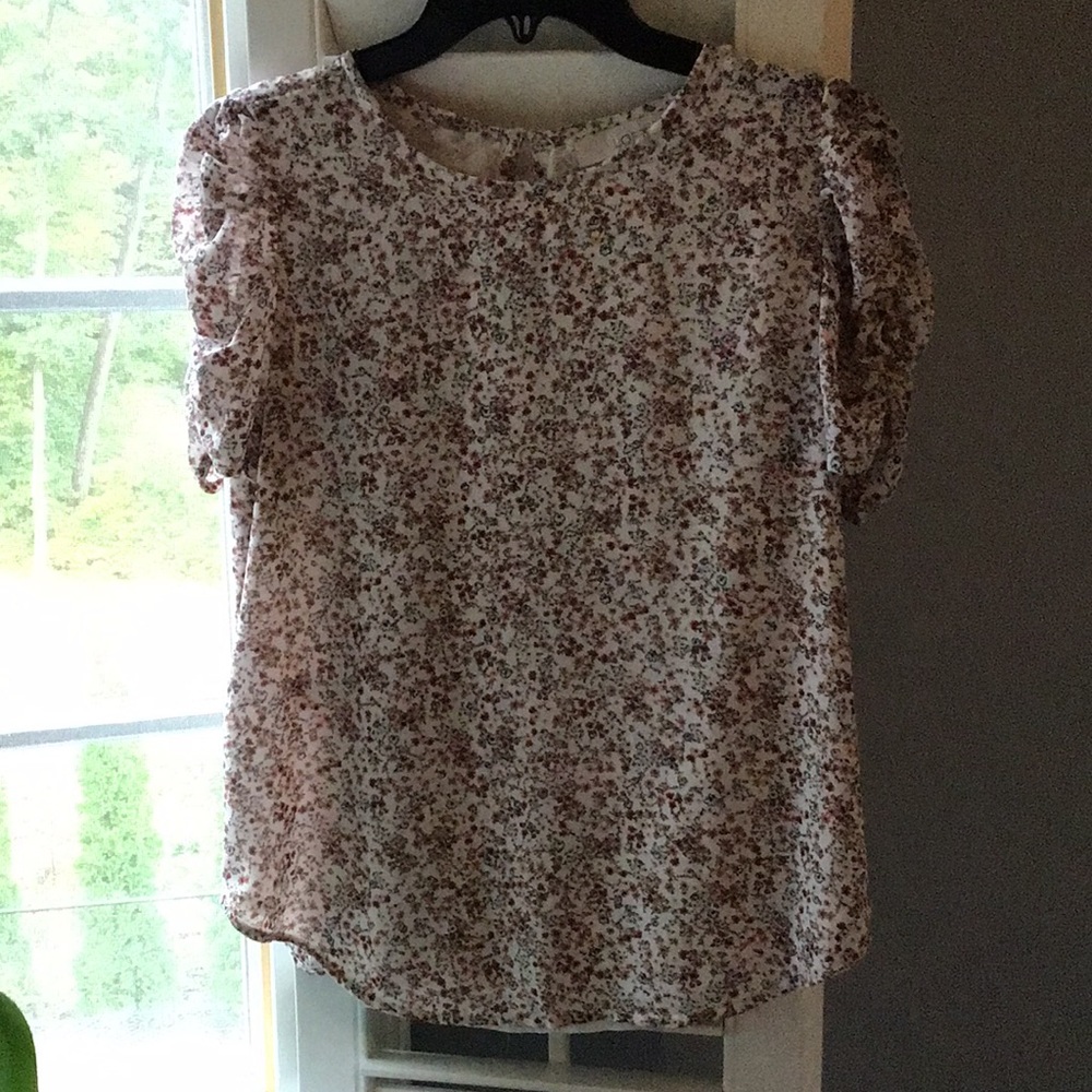 NWOT Loft floral blouse